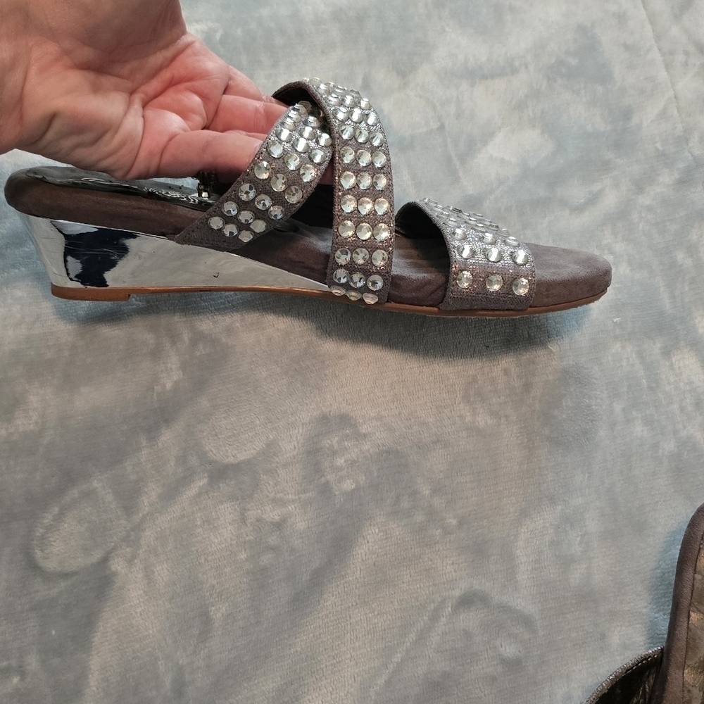 Joan Boyce Gray Mirrored Low Wedge Sandal with Rhinestones  Size 7 (#8) - Picture 2 of 13